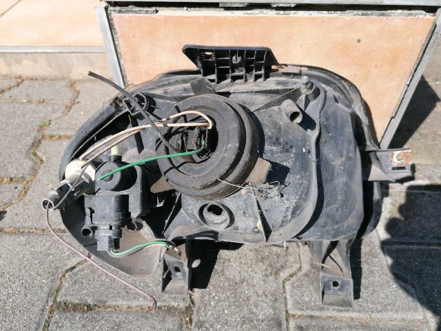 bontott RENAULT CLIO II Bal Fényszóró