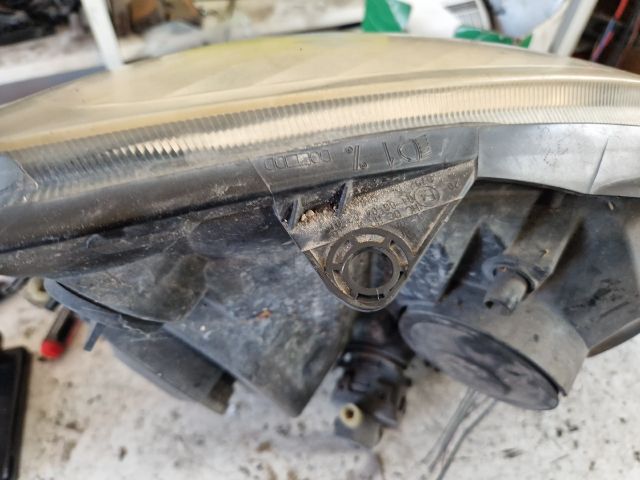 bontott RENAULT CLIO II Bal Fényszóró