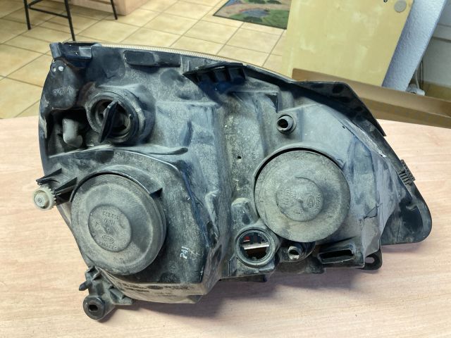 bontott RENAULT CLIO II Bal Fényszóró