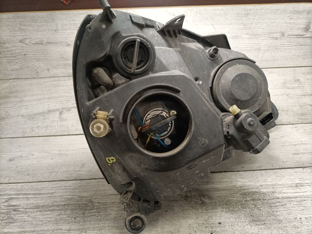 bontott RENAULT CLIO II Bal Fényszóró