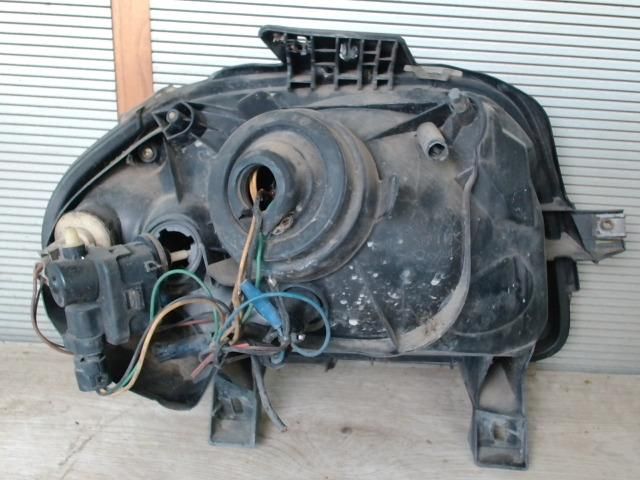 bontott RENAULT CLIO II Bal Fényszóró