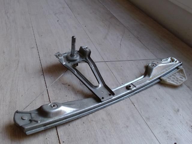 bontott RENAULT CLIO II Bal hátsó Ablakemelő Szerkezet (Mechanikus)