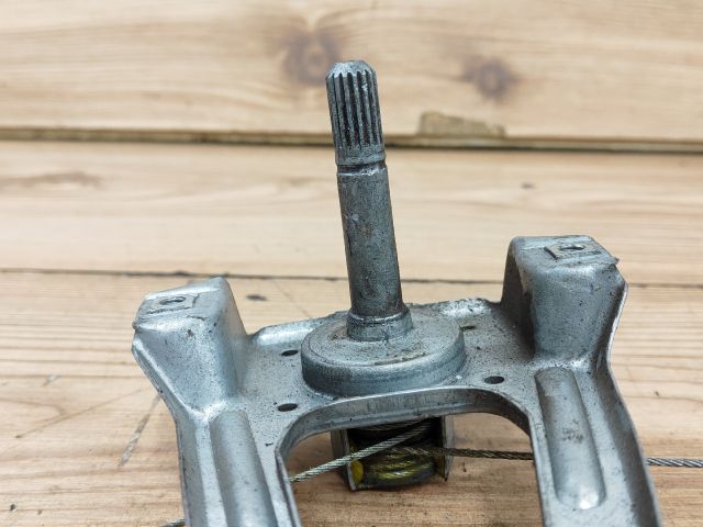 bontott RENAULT CLIO II Bal hátsó Ablakemelő Szerkezet (Mechanikus)