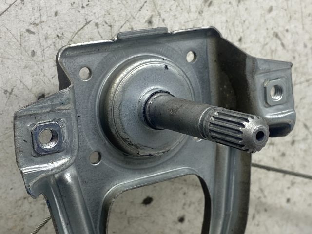 bontott RENAULT CLIO II Bal hátsó Ablakemelő Szerkezet (Mechanikus)