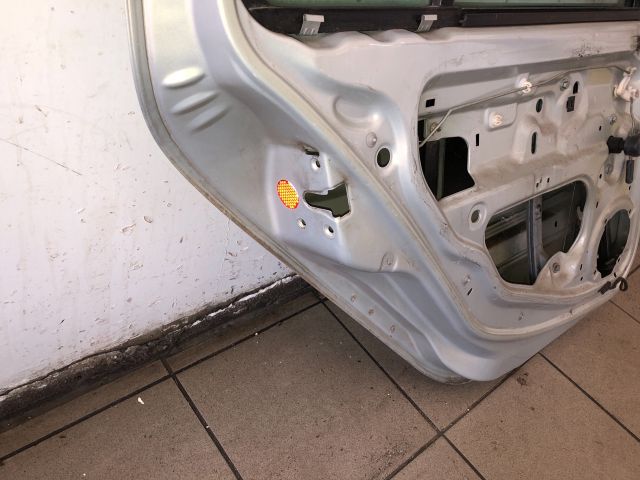 bontott RENAULT CLIO II Bal hátsó Ajtó (Üres lemez)