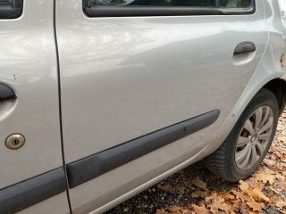 bontott RENAULT CLIO II Bal hátsó Ajtó (Üres lemez)