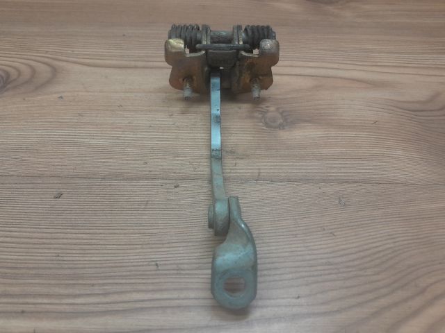 bontott RENAULT CLIO II Bal hátsó Ajtóhatároló