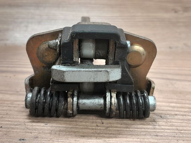 bontott RENAULT CLIO II Bal hátsó Ajtóhatároló