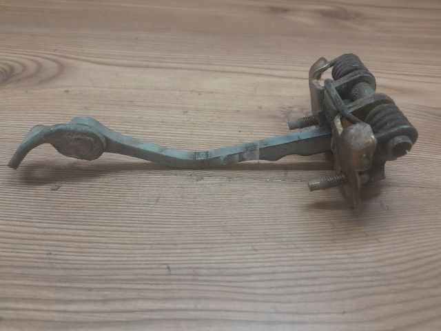 bontott RENAULT CLIO II Bal hátsó Ajtóhatároló