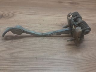 bontott RENAULT CLIO II Bal hátsó Ajtóhatároló