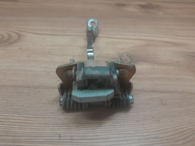 bontott RENAULT CLIO II Bal hátsó Ajtóhatároló