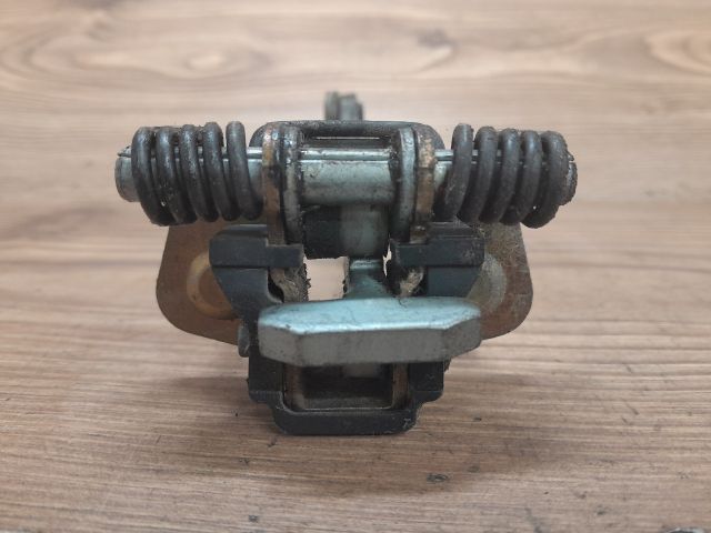 bontott RENAULT CLIO II Bal hátsó Ajtóhatároló