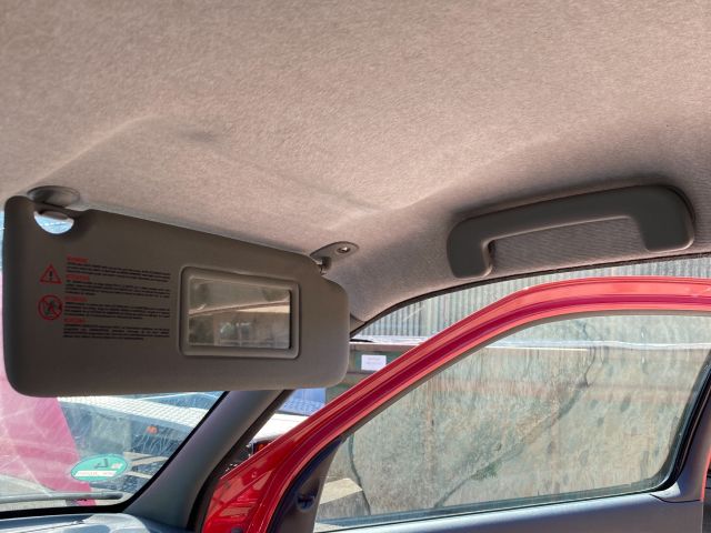 bontott RENAULT CLIO II Bal hátsó Belső Küszöb Burkolat