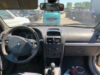 bontott RENAULT CLIO II Bal hátsó Biztonsági Öv