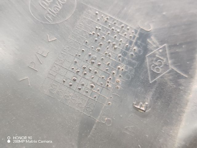 bontott RENAULT CLIO II Bal hátsó Hátsó Dobbetét (Kerékjárati, Műanyag)