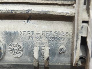 bontott RENAULT CLIO II Bal hátsó Külső Kilincs