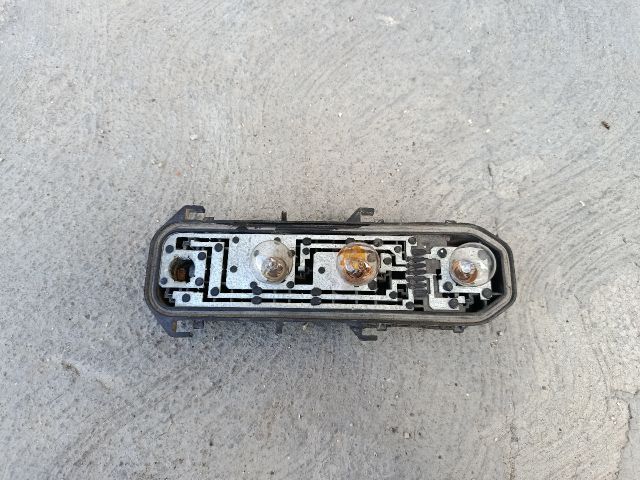 bontott RENAULT CLIO II Bal Hátsó Lámpa Foglalat