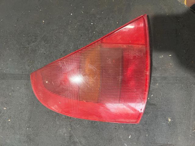 bontott RENAULT CLIO II Bal Hátsó Lámpa