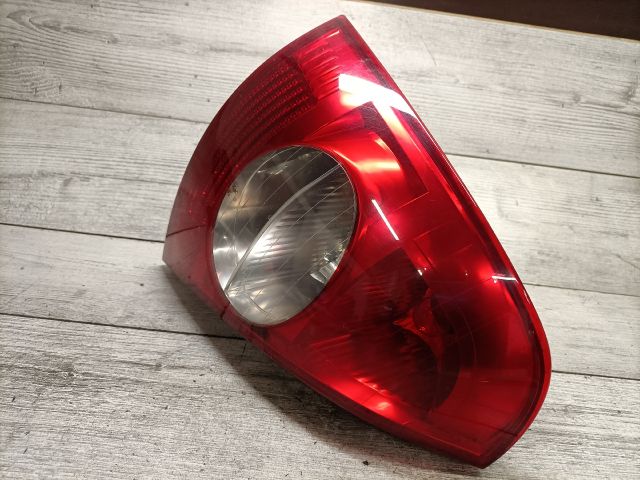 bontott RENAULT CLIO II Bal Hátsó Lámpa