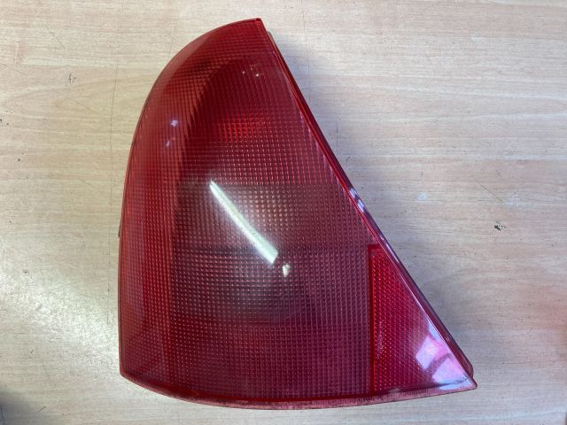 bontott RENAULT CLIO II Bal Hátsó Lámpa