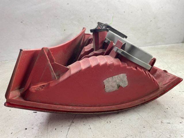 bontott RENAULT CLIO II Bal Hátsó Lámpa