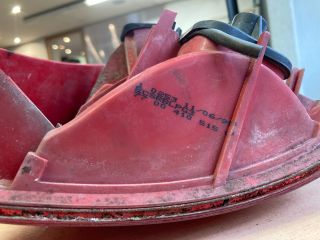 bontott RENAULT CLIO II Bal Hátsó Lámpa