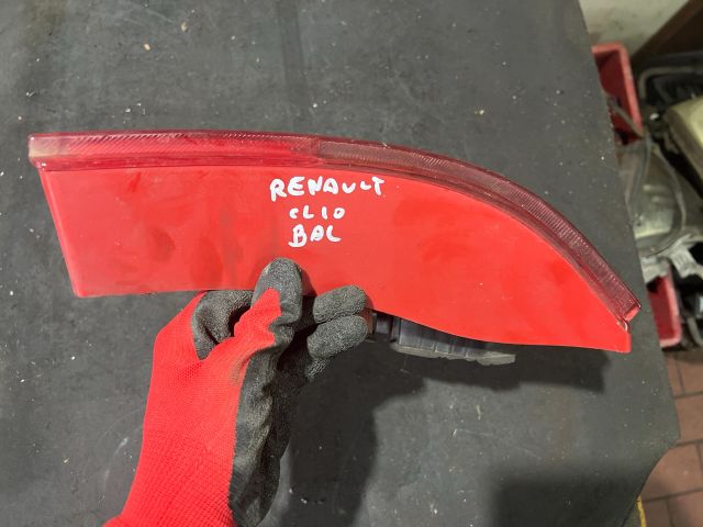 bontott RENAULT CLIO II Bal Hátsó Lámpa