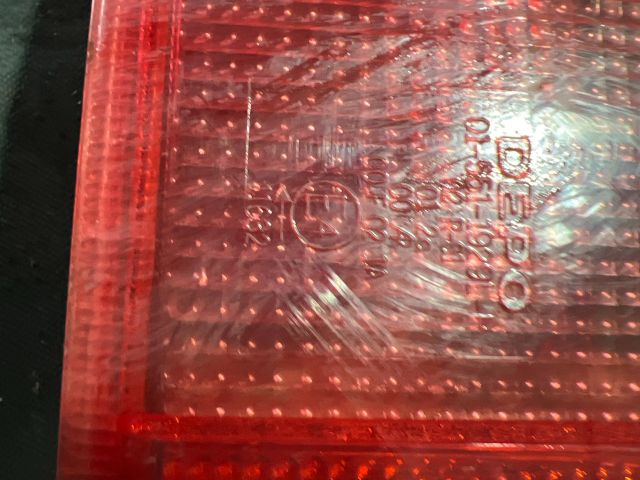 bontott RENAULT CLIO II Bal Hátsó Lámpa