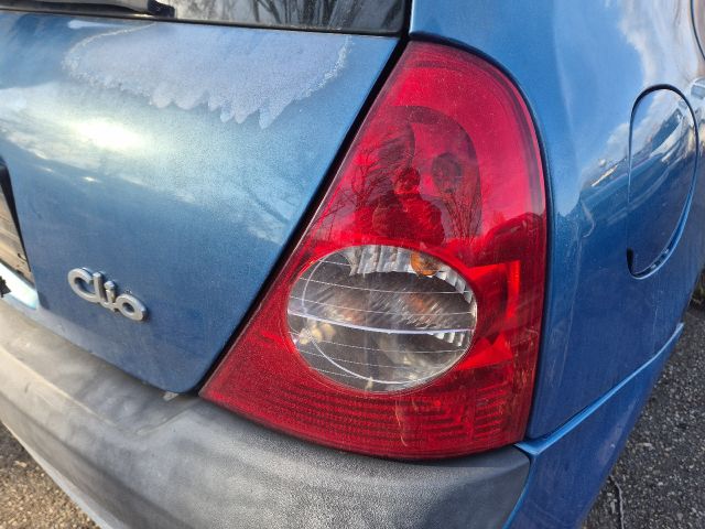 bontott RENAULT CLIO II Bal Hátsó Lámpa