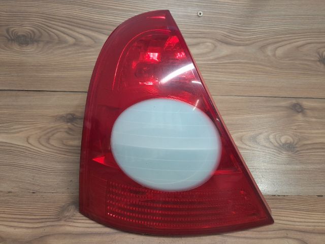 bontott RENAULT CLIO II Bal Hátsó Lámpa