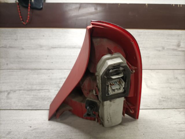 bontott RENAULT CLIO II Bal Hátsó Lámpa