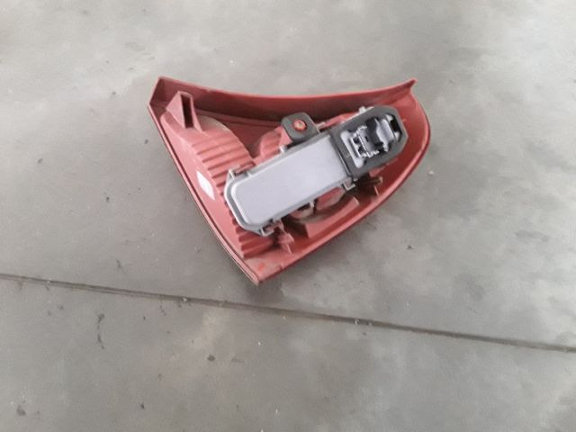 bontott RENAULT CLIO II Bal Hátsó Lámpa