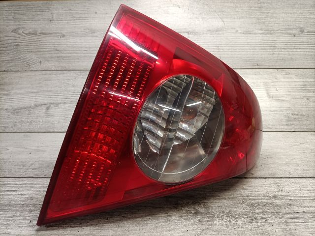 bontott RENAULT CLIO II Bal Hátsó Lámpa