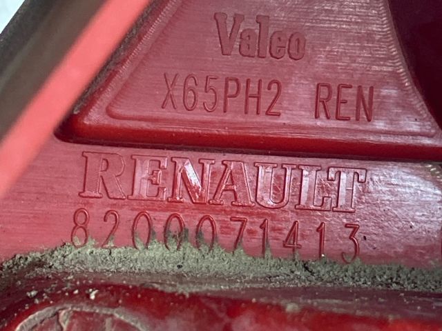 bontott RENAULT CLIO II Bal Hátsó Lámpa