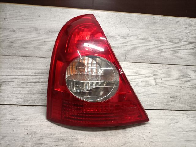 bontott RENAULT CLIO II Bal Hátsó Lámpa