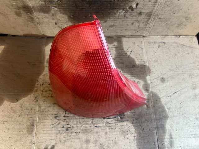 bontott RENAULT CLIO II Bal Hátsó Lámpa