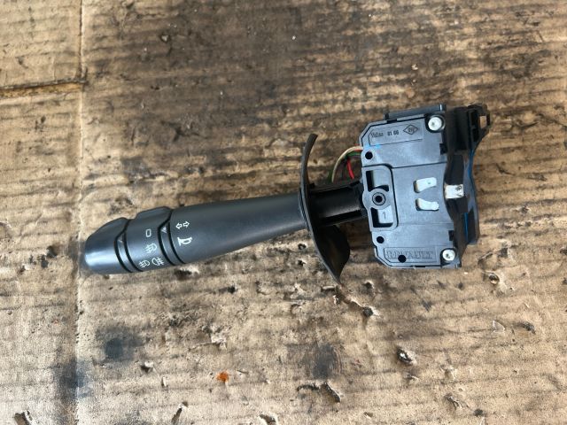 bontott RENAULT CLIO II Bal Kormánykapcsoló Irányjelző