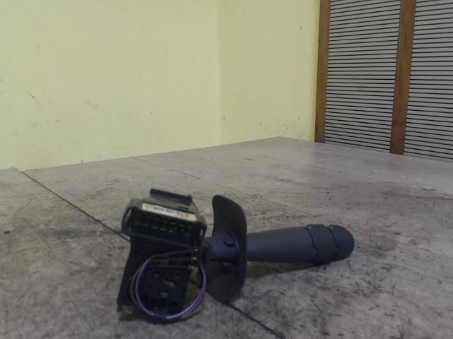 bontott RENAULT CLIO II Bal Kormánykapcsoló Irányjelző