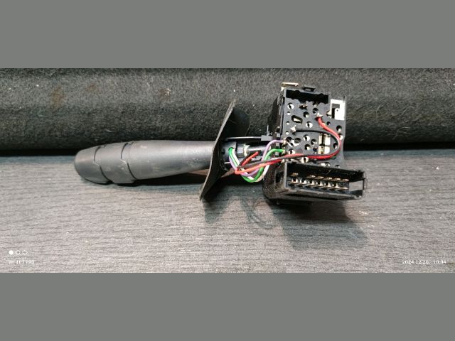 bontott RENAULT CLIO II Bal Kormánykapcsoló Irányjelző