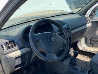 bontott RENAULT CLIO II Bal Műszerfal Díszléc