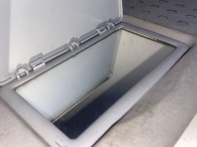 bontott RENAULT CLIO II Bal Napellenző