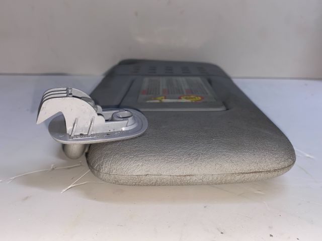 bontott RENAULT CLIO II Bal Napellenző