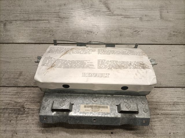 bontott RENAULT CLIO II Bal Térdlégzsák