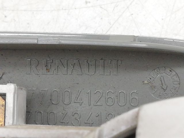 bontott RENAULT CLIO II Beltér Világítás Első