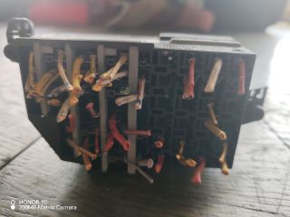 bontott RENAULT CLIO II Biztosítéktábla Utastér