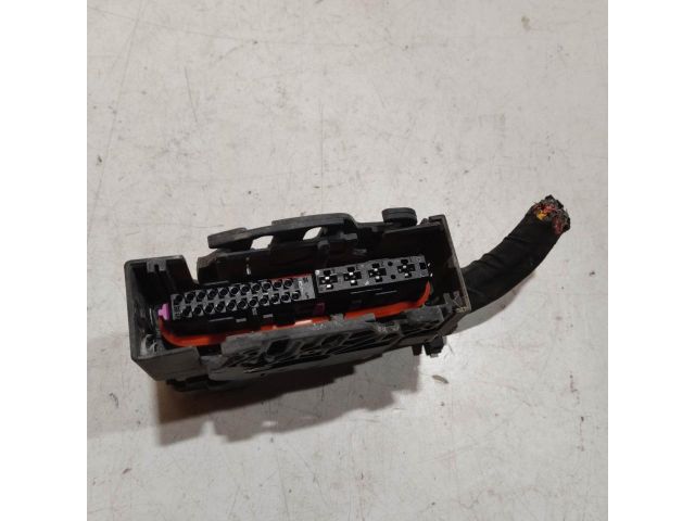 bontott RENAULT CLIO II Csatlakozó