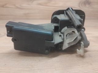 bontott RENAULT CLIO II Csomagtér Nyitó Kar / Gomb