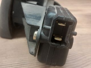 bontott RENAULT CLIO II Csomagtér Nyitó Kar / Gomb