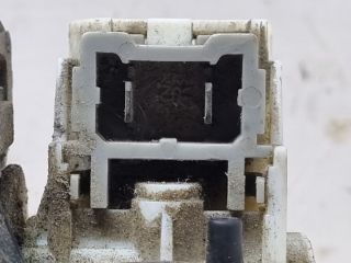 bontott RENAULT CLIO II Csomagtérajtó Kilincs