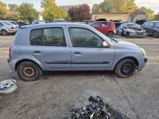 bontott RENAULT CLIO II Csomagtérajtó (Részeivel)